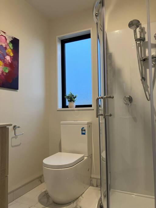 2-Bedroom Ensuite, Close To City, Comfortable, Accessible With Own Parking Christchurch Luaran gambar