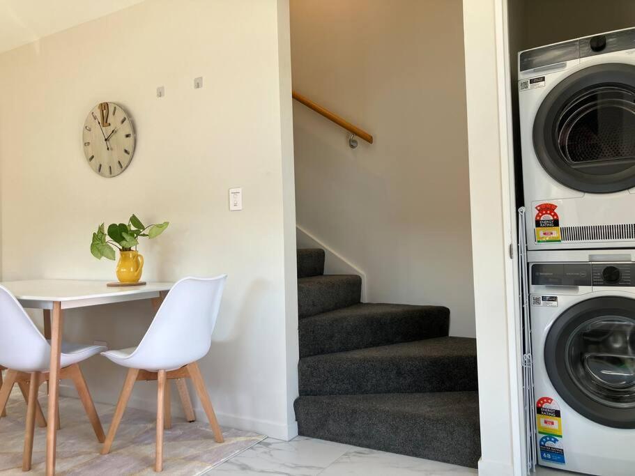 2-Bedroom Ensuite, Close To City, Comfortable, Accessible With Own Parking Christchurch Luaran gambar